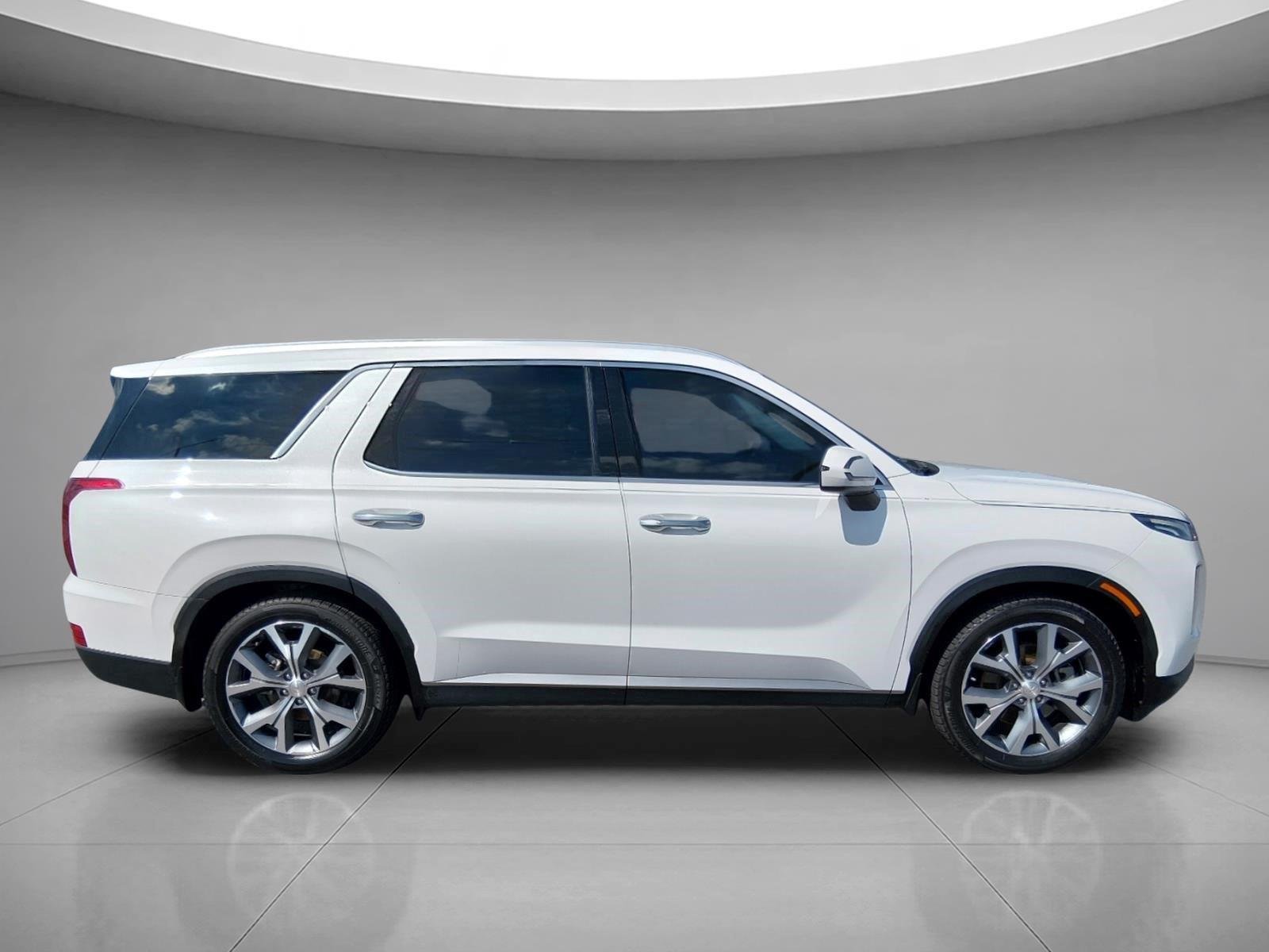 Used 2020 Hyper White Hyundai SEL image 6