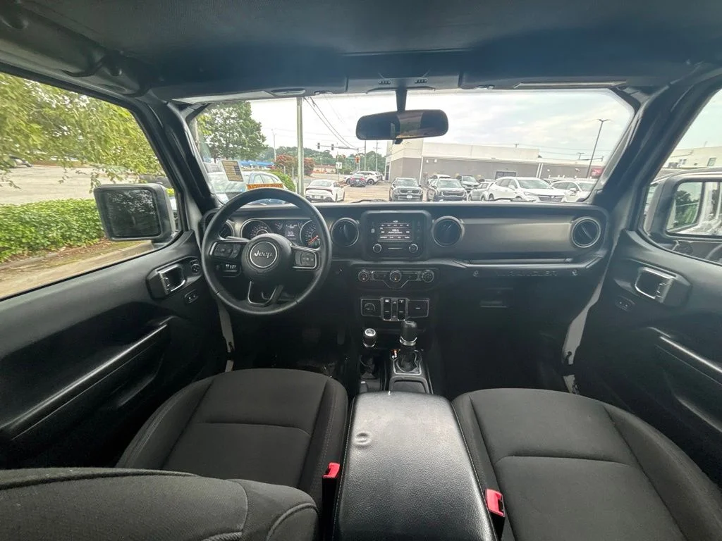 Used 2018 White Jeep Unlimited Sport S image 19