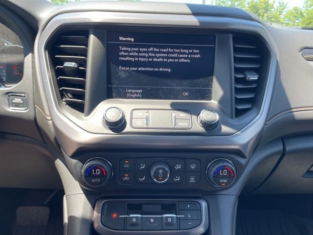 Used 2022 White GMC AT4 image 15