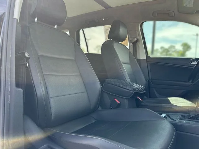 Used 2019 Black Volkswagen 2.0T SE image 28