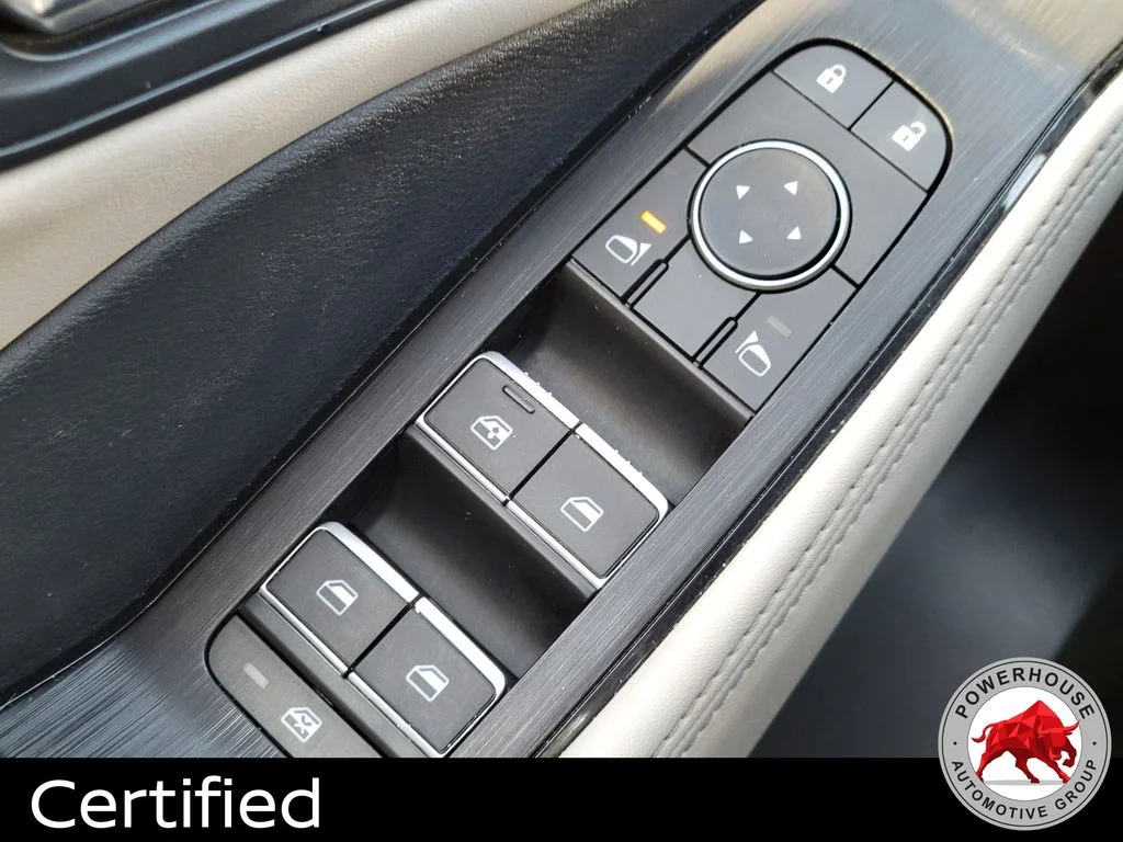 Used 2024 Red Nissan SL image 29