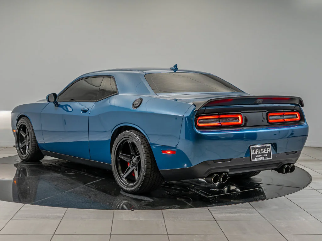 Used 2023 Frostbite Dodge SRT Hellcat Jailbreak image 7