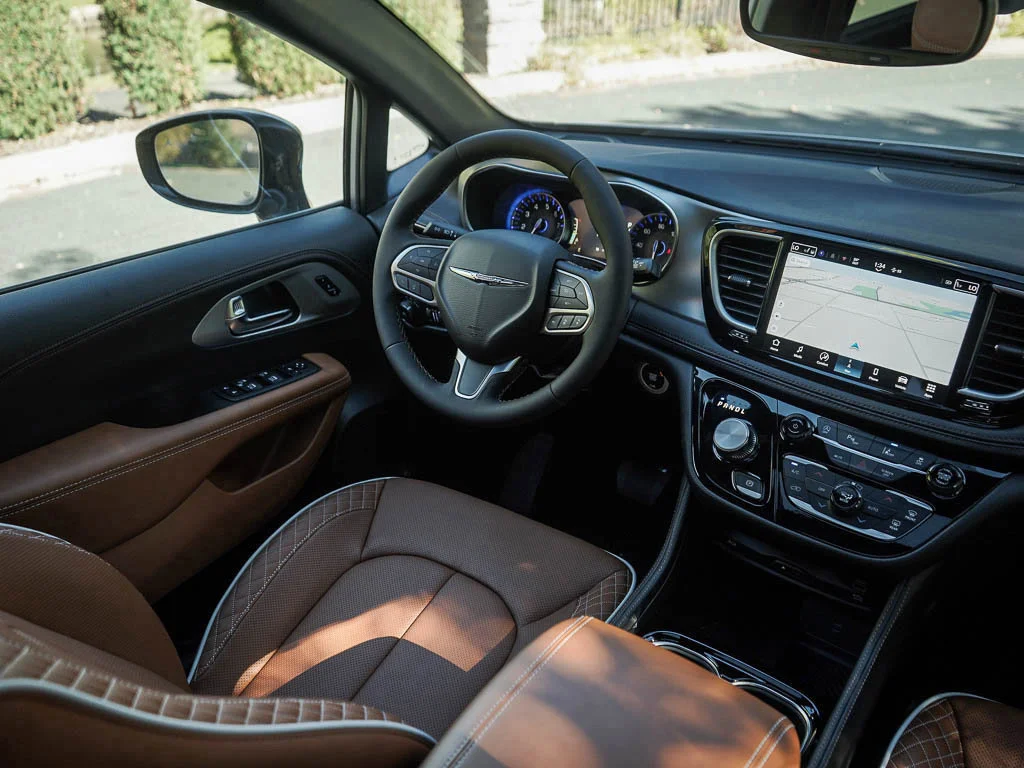 2026 Chrysler Pacifica Pinnacle - Photo 15