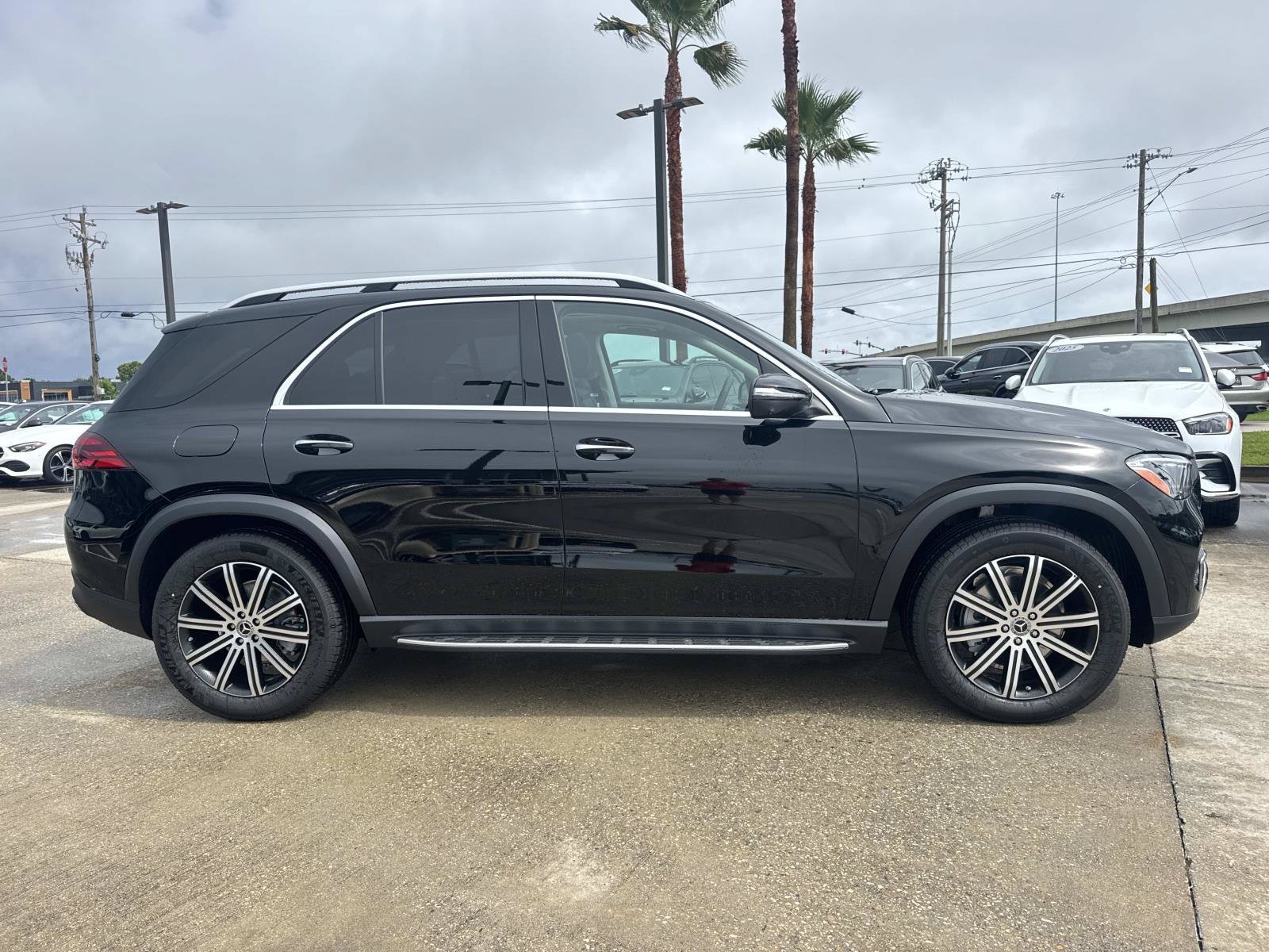 New 2026 Black Mercedes-Benz GLE 350 image 4