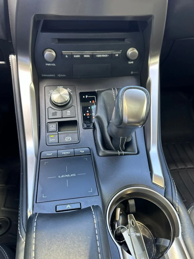 Certified Used 2020 NEBULA GRAY PEARL Lexus 300 Base image 22