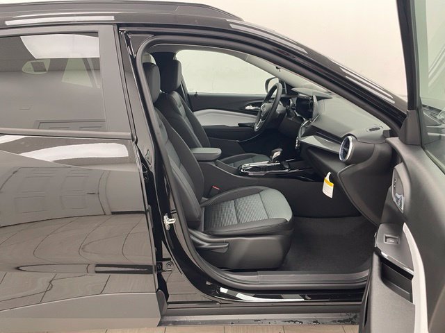 2026 Chevrolet Trax LT - Photo 14