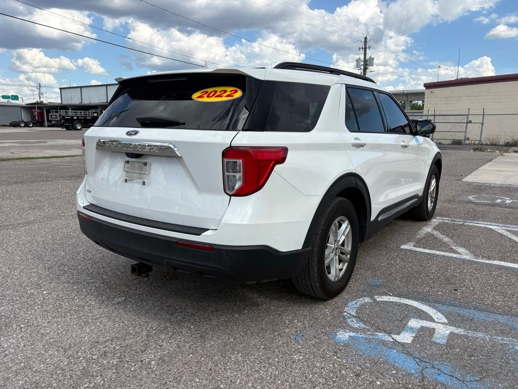 Used 2022 White Ford XLT image 3