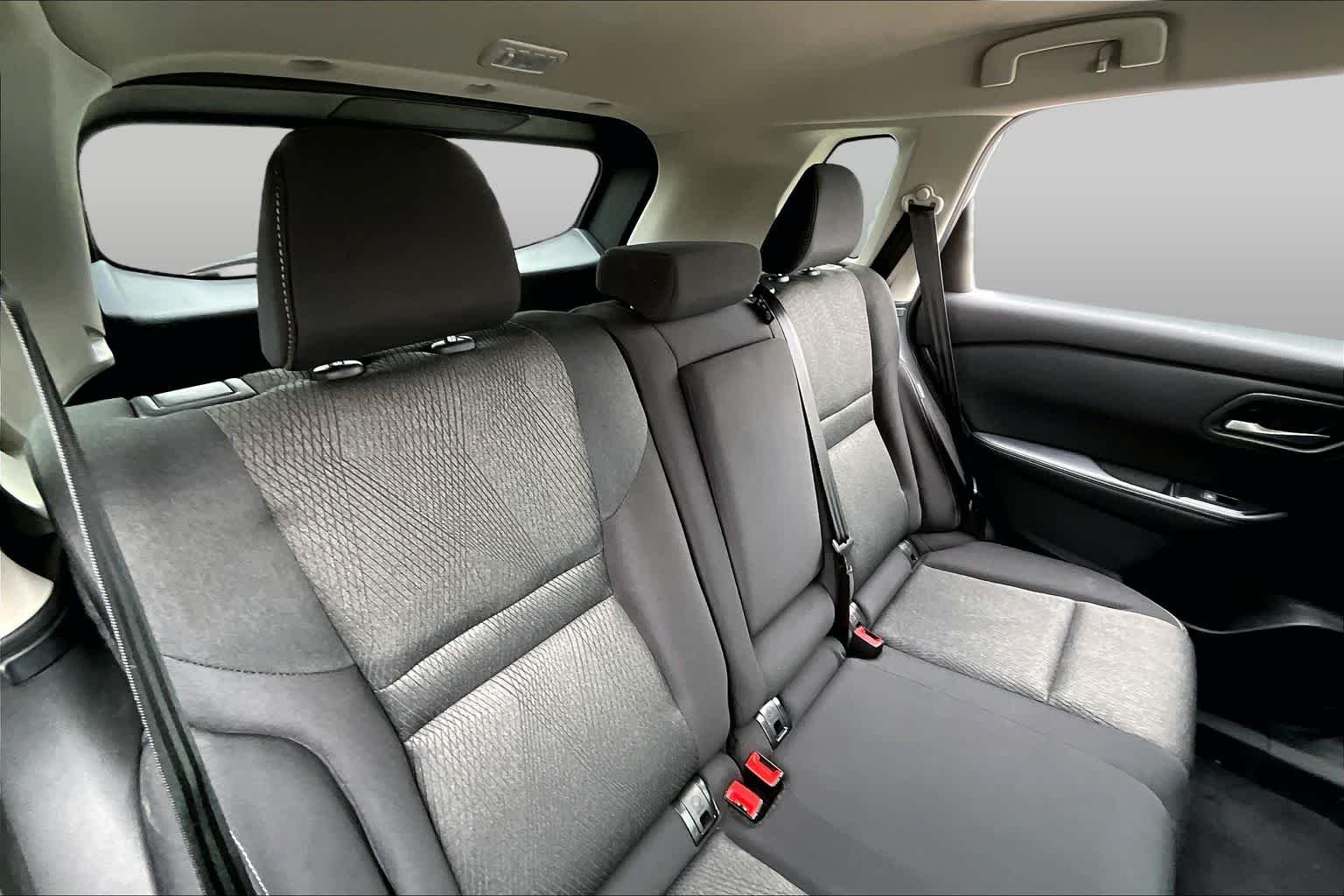 Used 2025 Brilliant Silver Metallic Nissan SV image 19