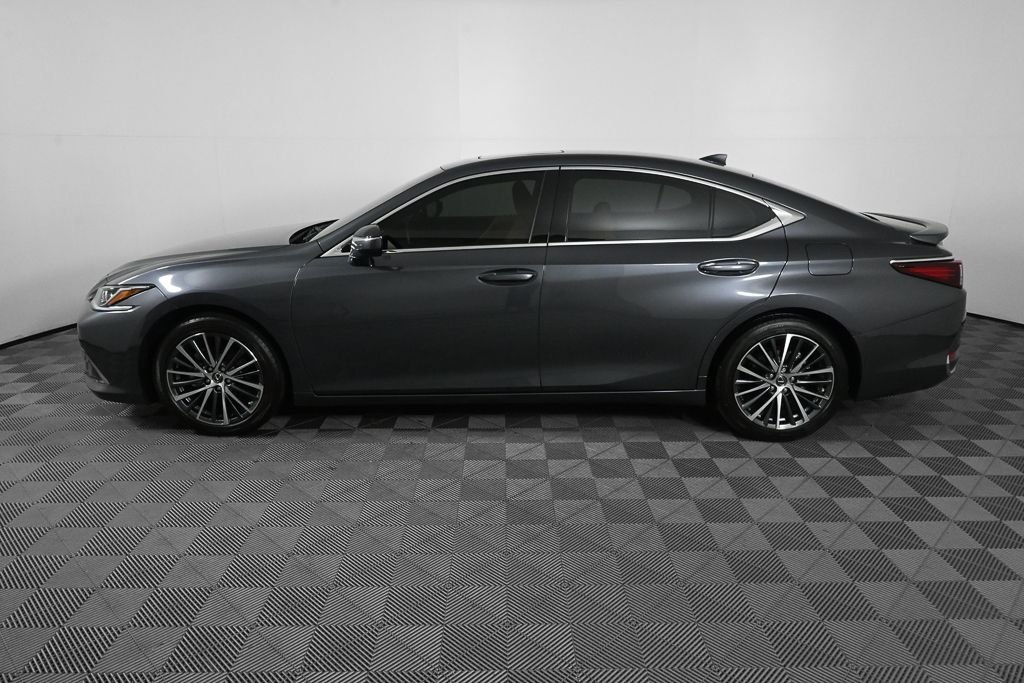 Used 2025 Gray Lexus 300h image 3