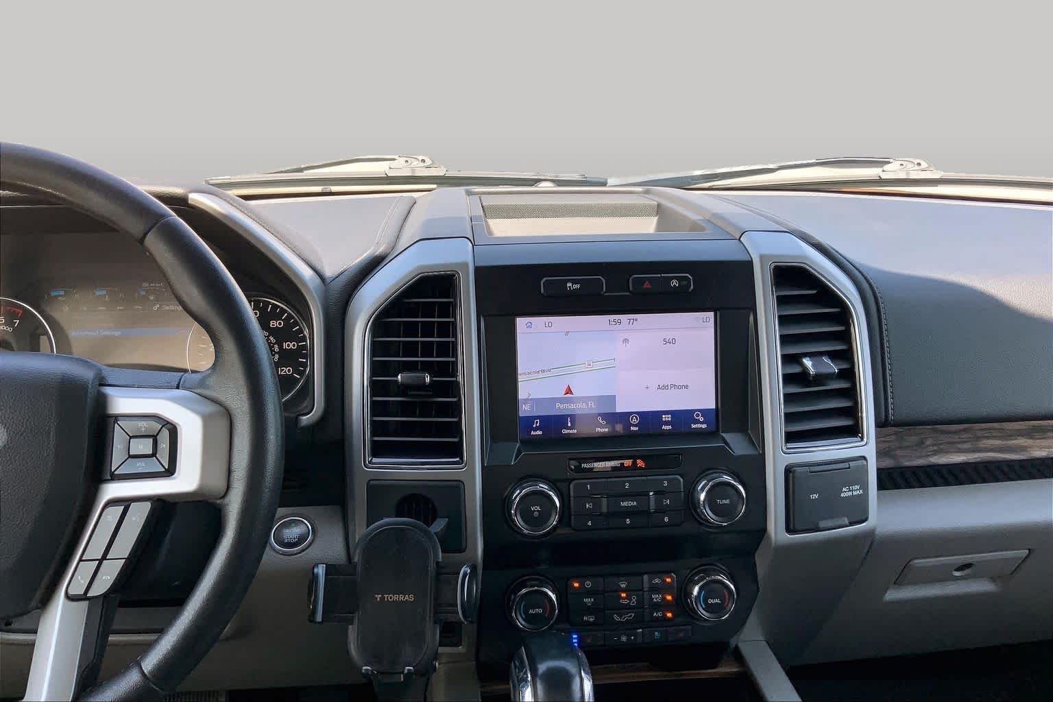 Certified Used 2019 Magnetic Metallic Ford LARIAT image 7