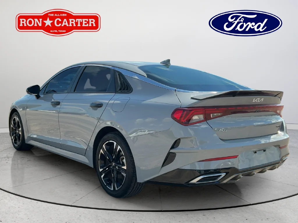 Used 2022 Gray Kia GT-Line image 4