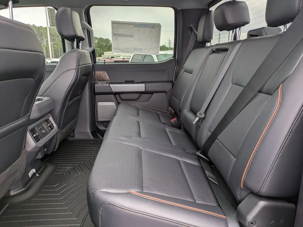 New 2026 Glacier Gray Metallic Tri-Coat Ford Lariat image 15