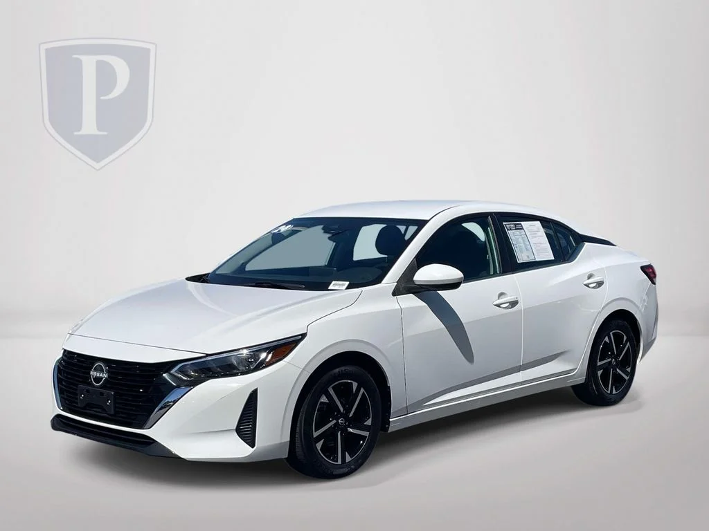 Used 2024 White Nissan SV image 4