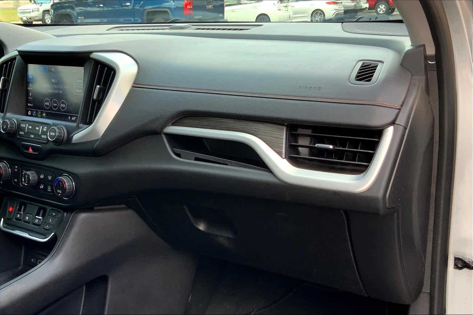 Used 2018 Quicksilver Metallic GMC SLT image 18
