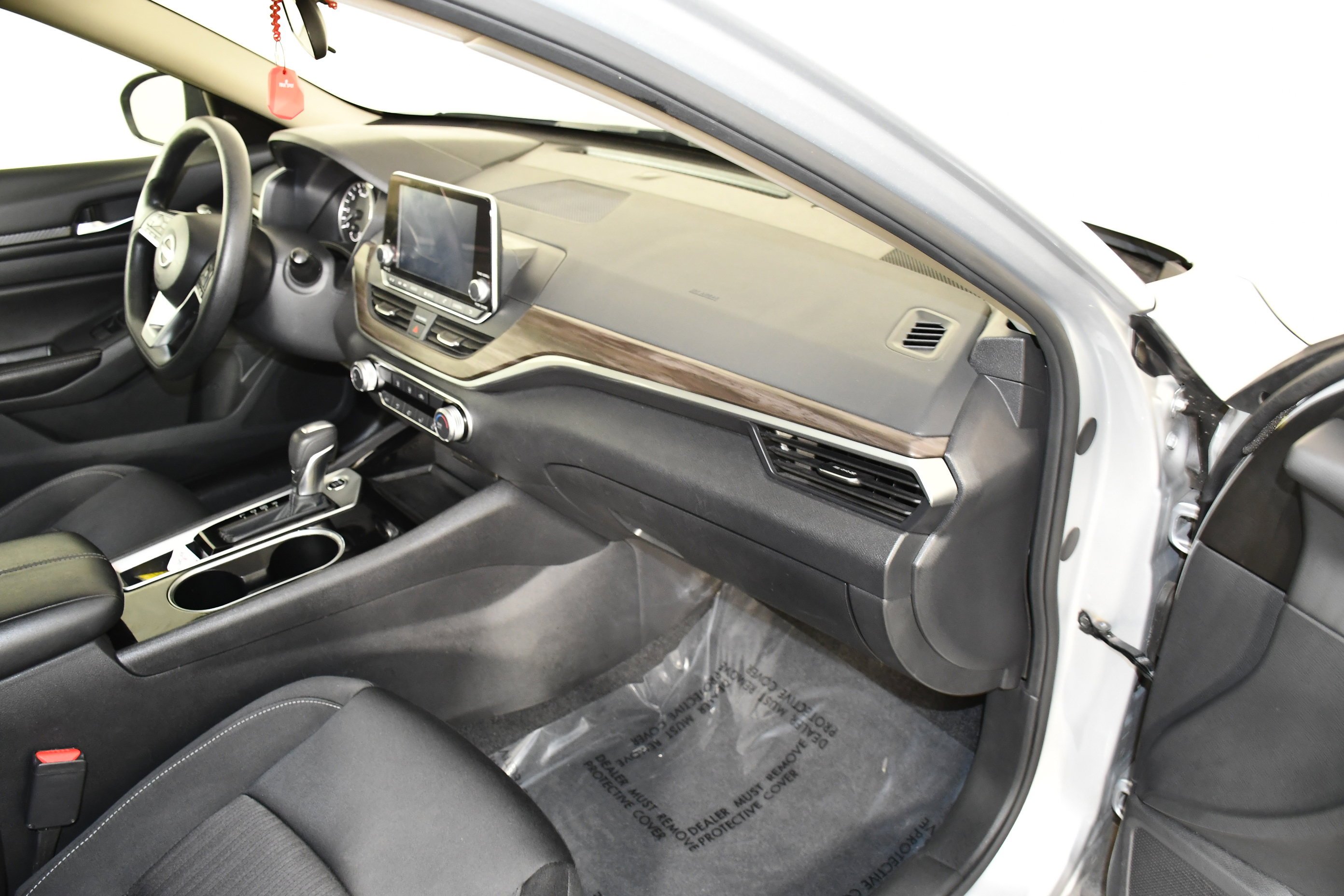 Used 2024 Brilliant Silver Metallic Nissan 2.5 SV image 41