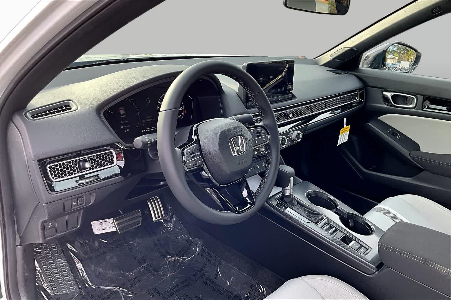 New 2026 Platinum White Pearl Honda 2WD Sport Hybrid image 10