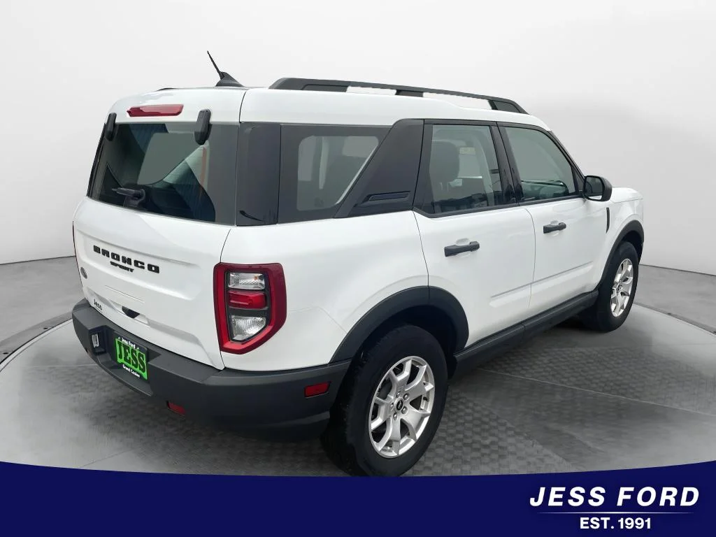 Used 2023 Oxford White Ford BASE image 6