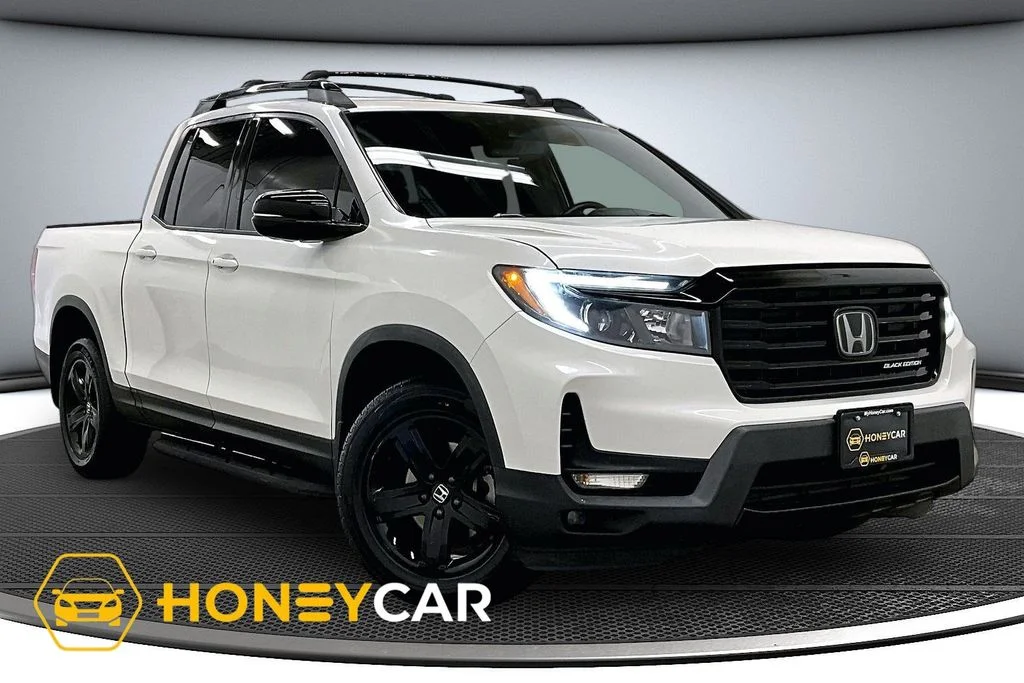 Used 2021 White Honda Black Edition image 1