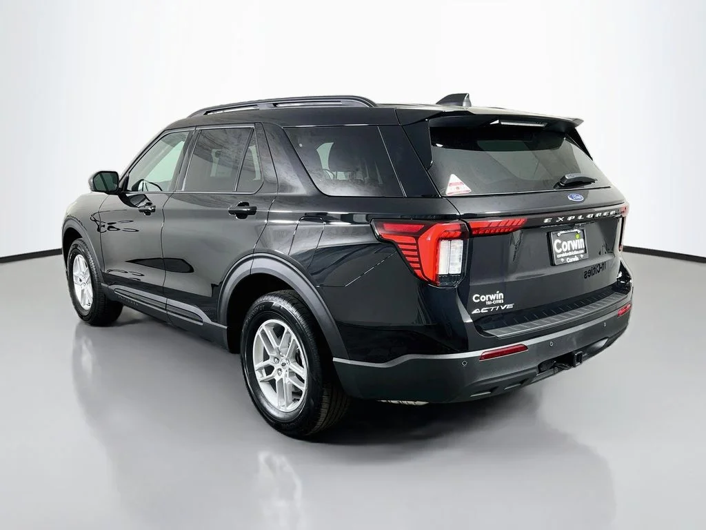 New 2026 Agate Black Metallic Ford Active image 11