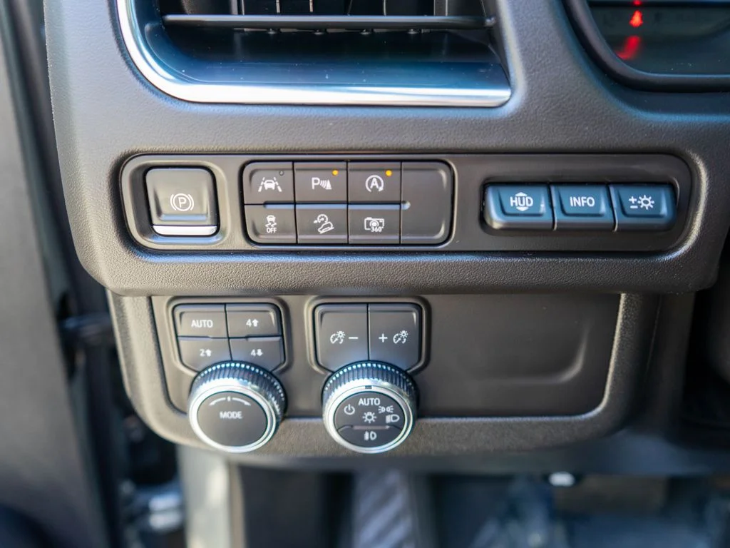 Used 2024 Silver GMC AT4 image 21