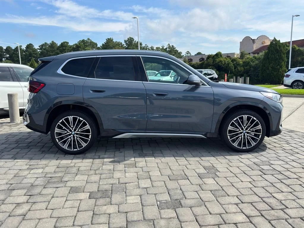 Used 2026 Storm Bay Metallic BMW xDrive28i image 8