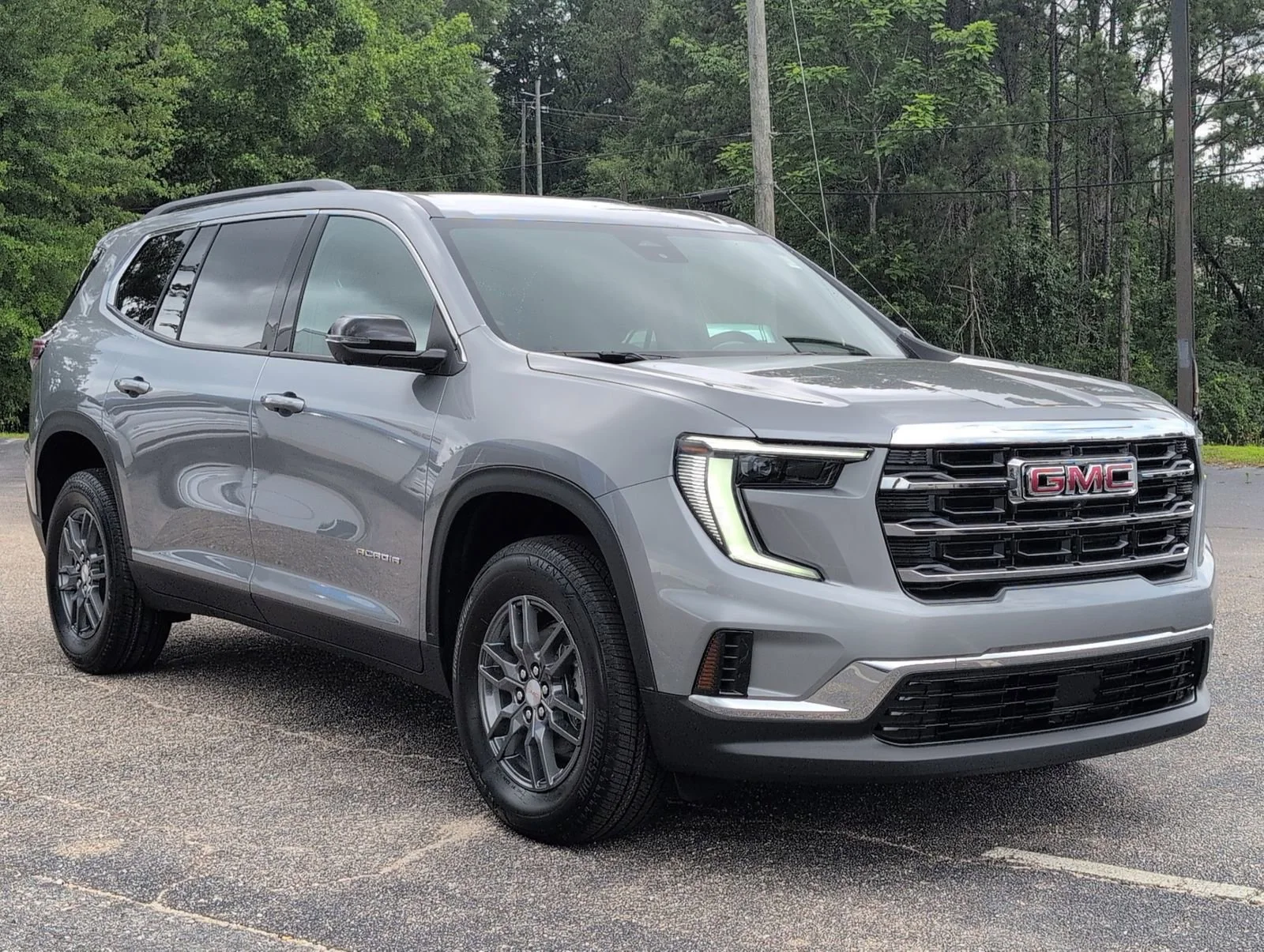 New 2026 Sterling Metallic GMC Elevation image 8