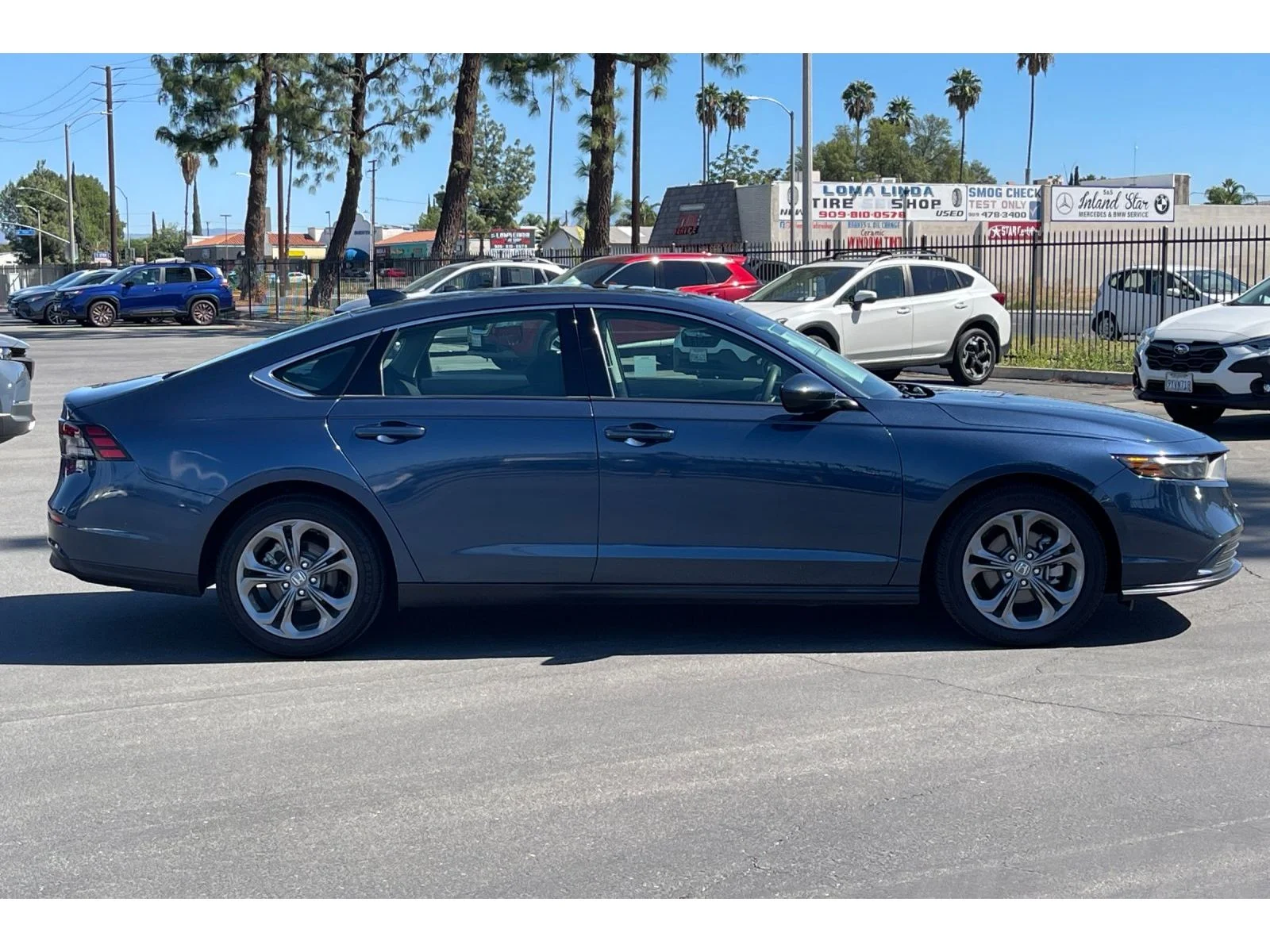 Used 2024 Canyon River Blue Metallic Honda EX image 7