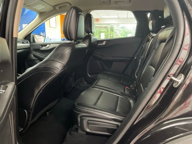 Used 2020 Black Ford SEL image 16