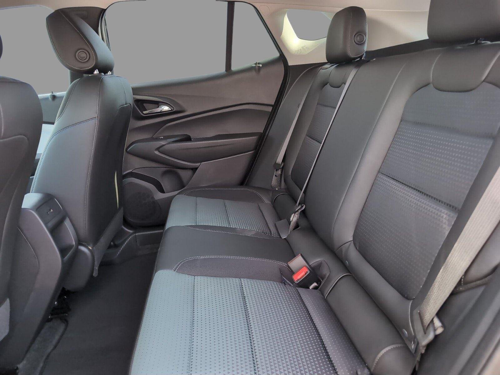 2026 Chevrolet Trax LT - Photo 34