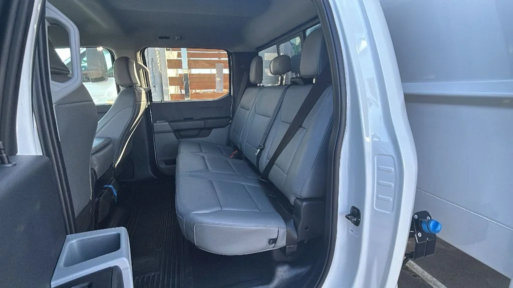 2024 Ford F-550 Super Duty Chassis Cab XL - Photo 10
