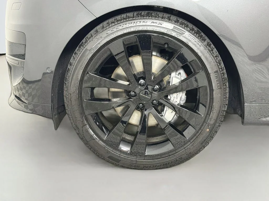 New 2026 Carpathian Grey Land Rover Dynamic SE image 33