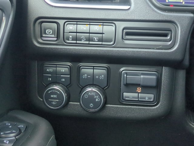 Used 2024 Dark Ash Metallic Chevrolet Z71 image 24