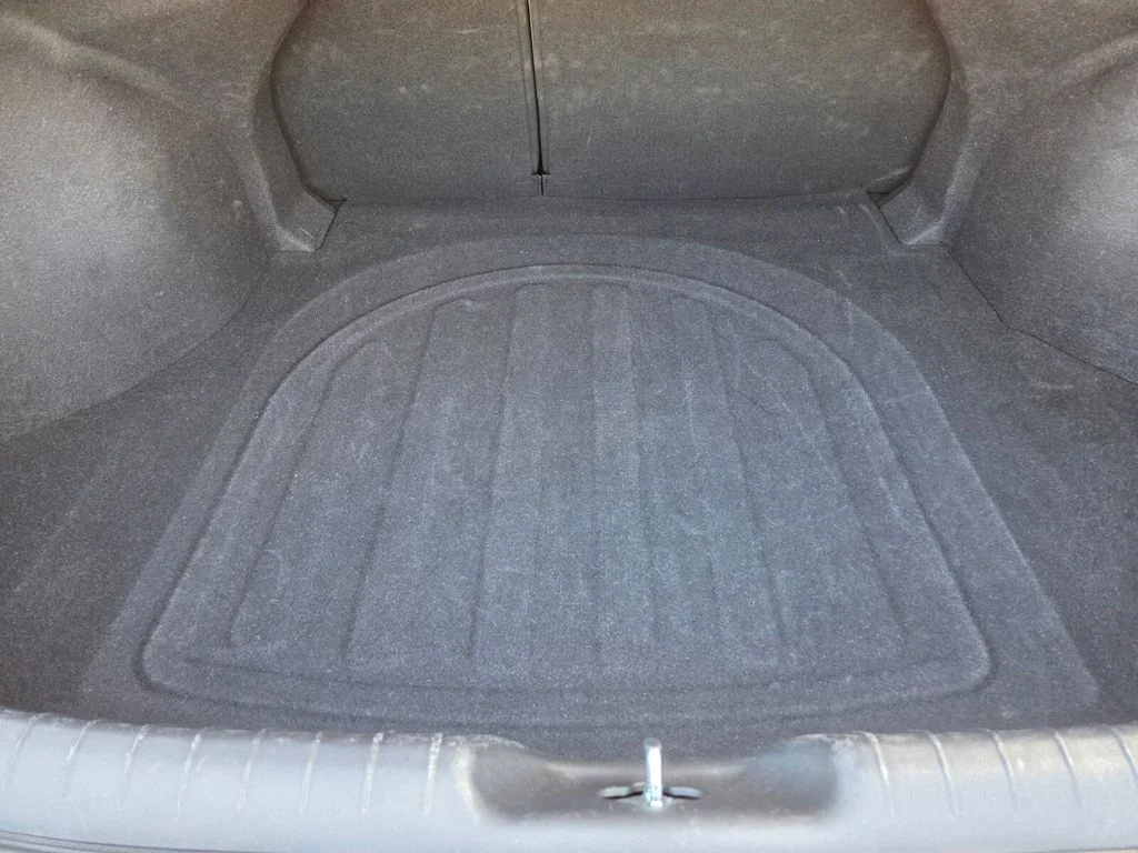 Used 2025 Red Hyundai SEL Convenience image 18