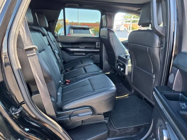 Used 2018 Black Ford XLT image 20