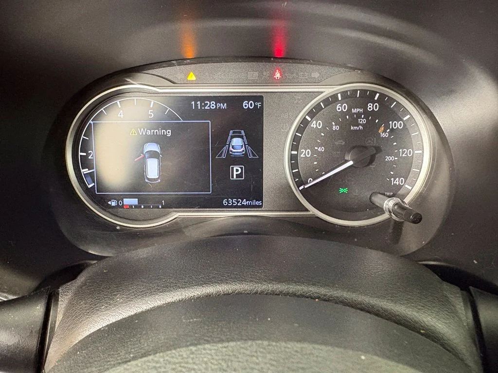 Used 2020 Gray Nissan SR image 31