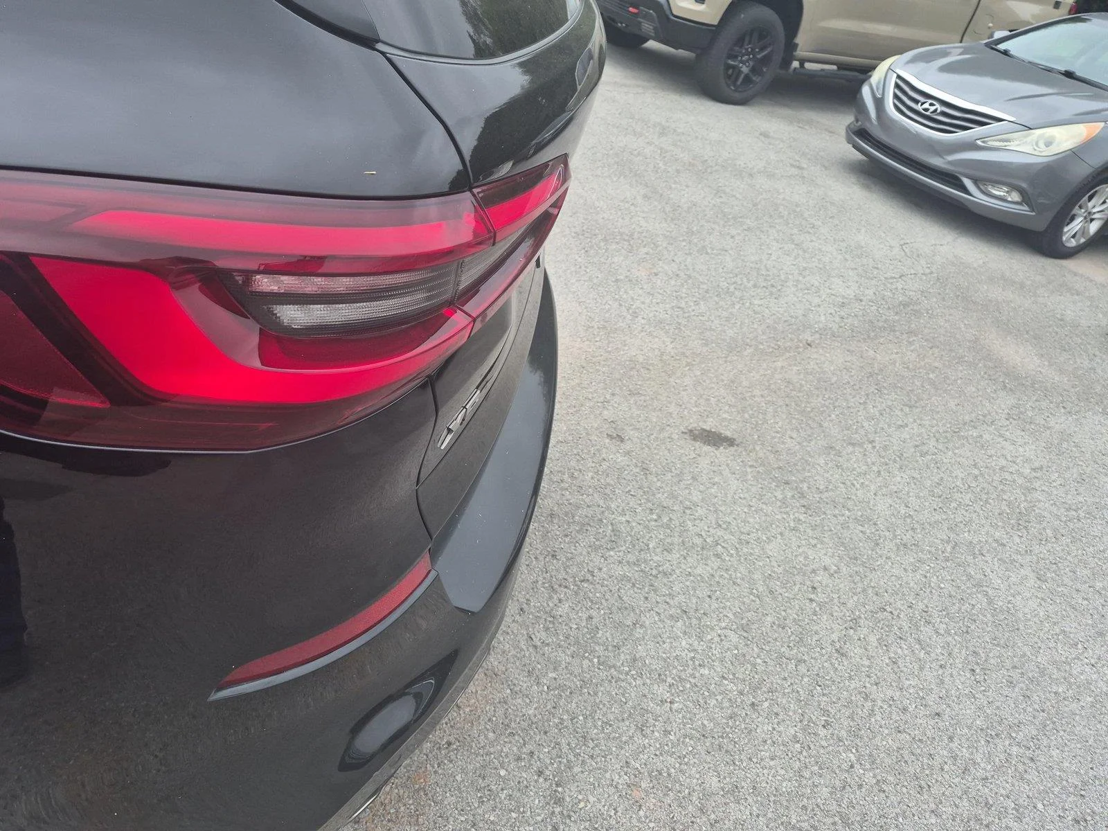 Used 2021 Black Sapphire Metallic BMW M50i image 11