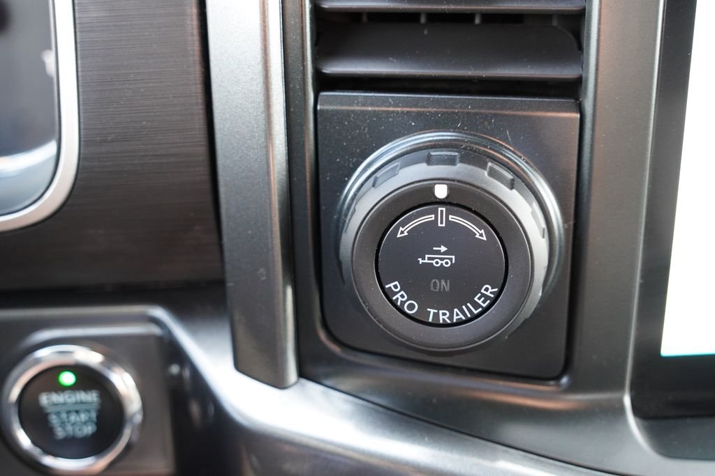Used 2023 Black Ford XLT image 31