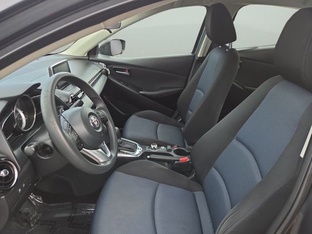 Used 2017 Graphite Toyota Base image 26