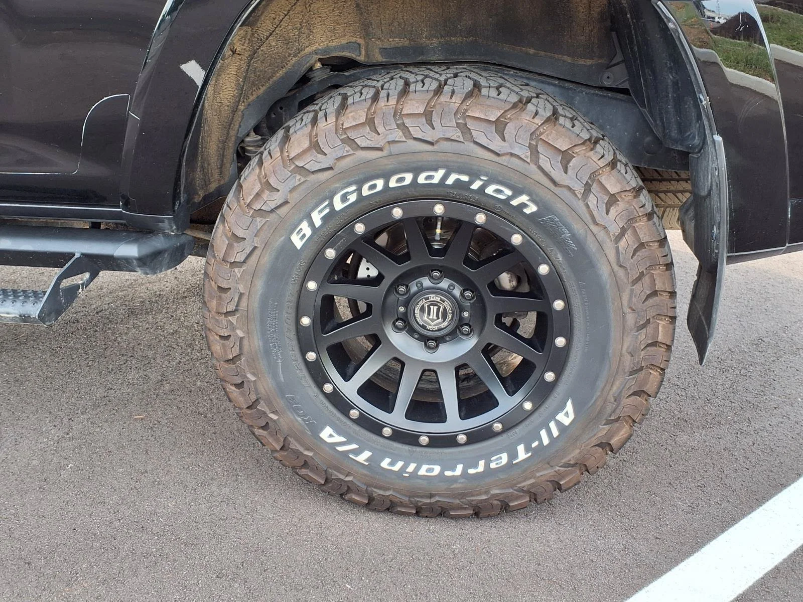 Used 2019 Midnight Black Metallic Toyota TRD Off Road Premium image 18