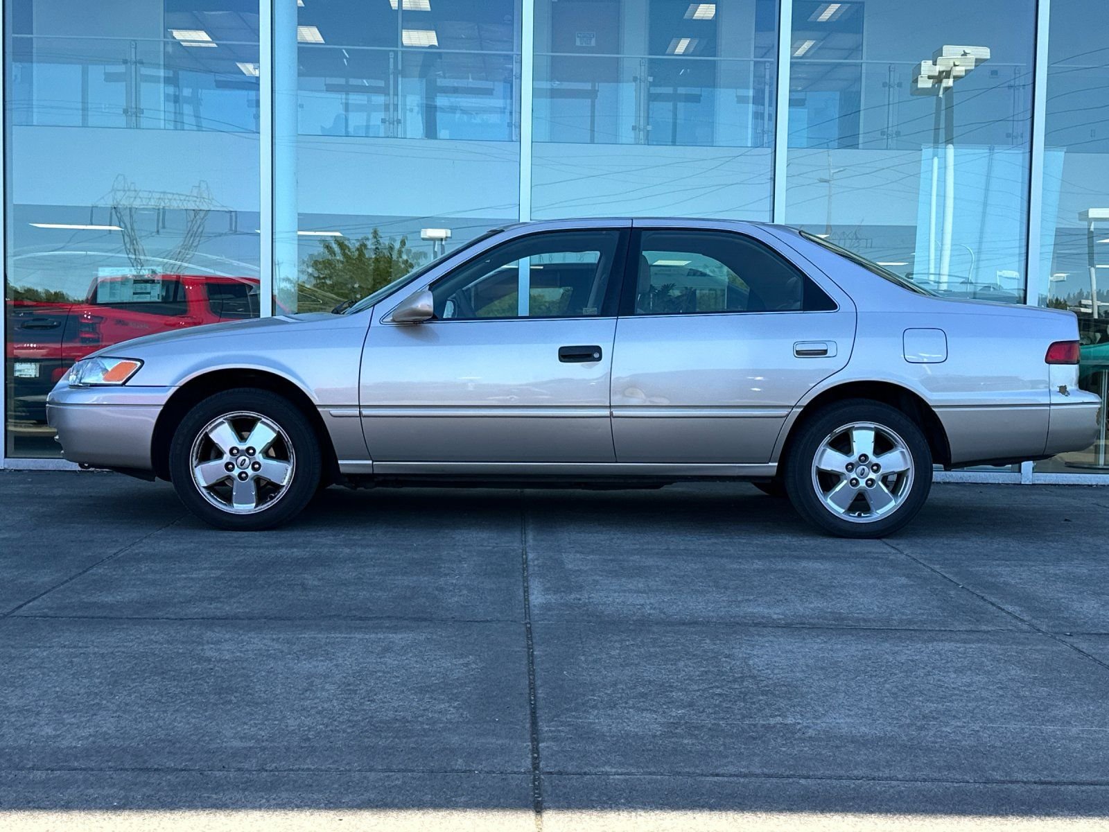 Used 1999 Tan Toyota CE image 6