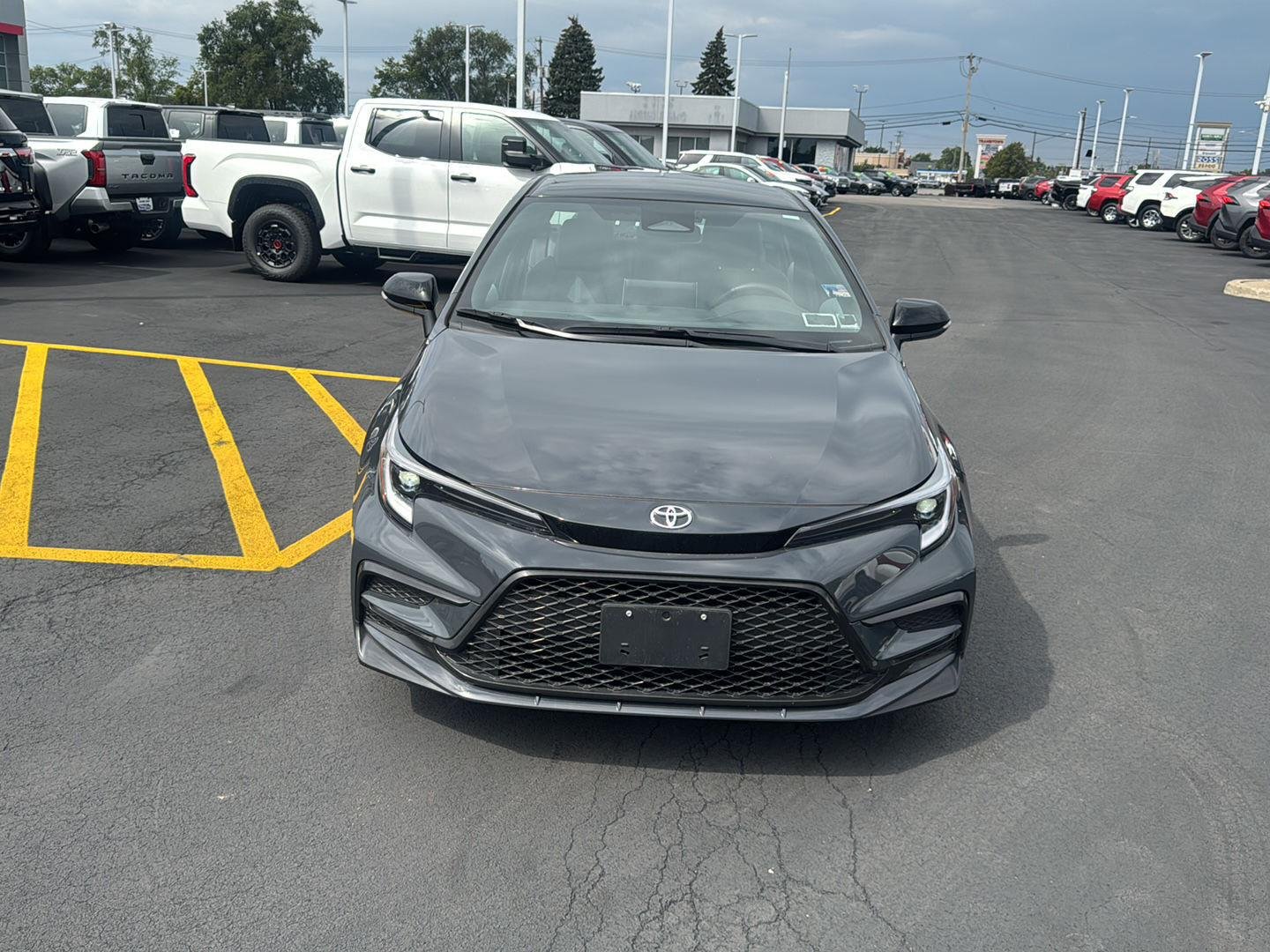 Used 2025 Underground w/Midnight Black Metallic Roof Toyota FX image 2