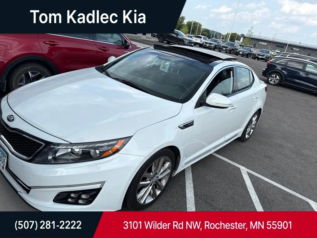 Used 2015 White Kia SXL image 1