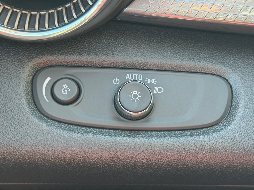 2025 Chevrolet Trax Activ - Photo 21