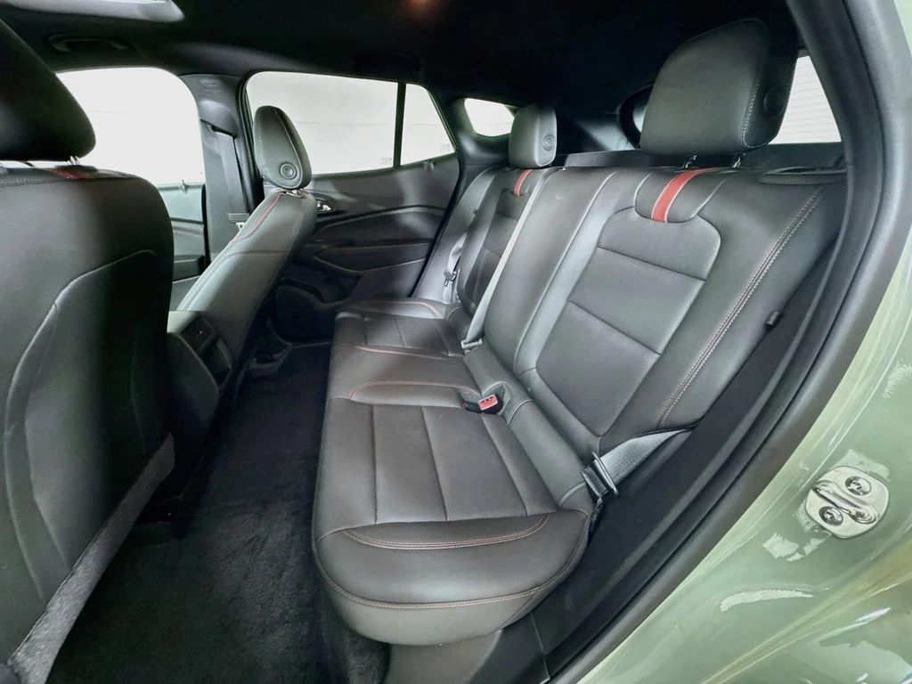 Used 2024 Green Chevrolet 2RS image 30
