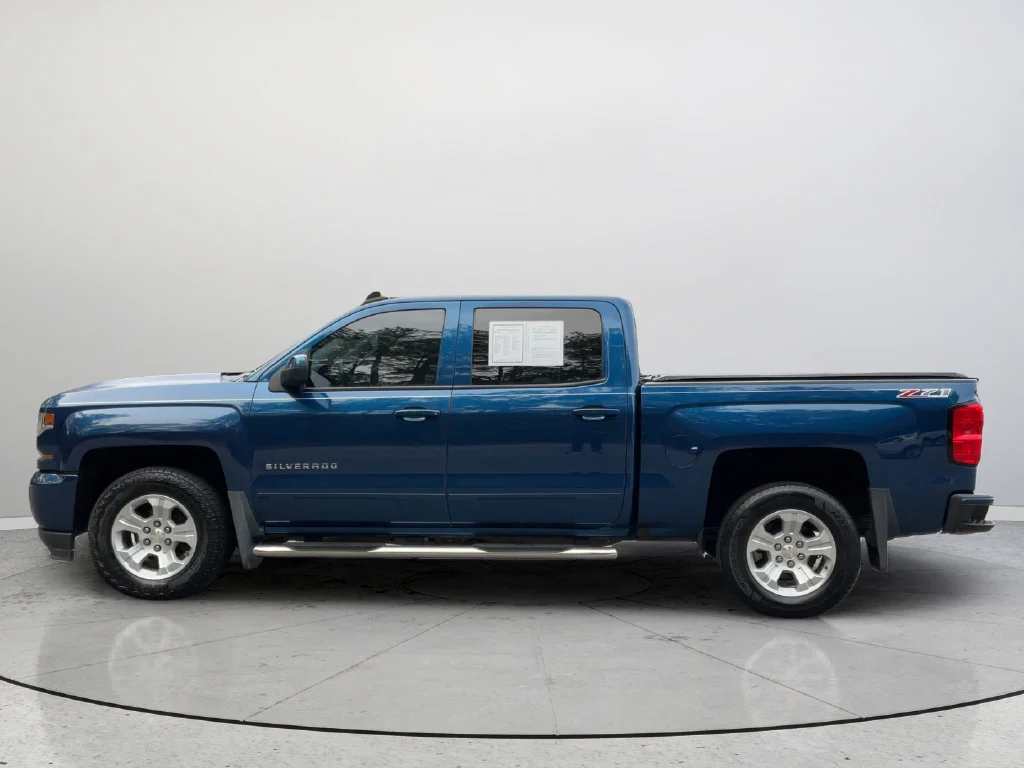 2017 Chevrolet Silverado 1500 LT Z71 - Photo 9