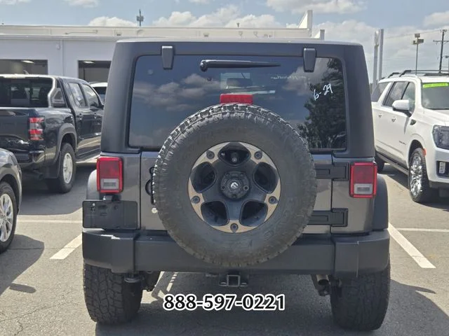 Used 2018 Gray Jeep Sport image 7