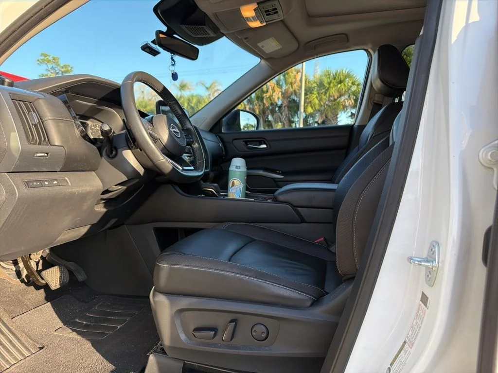 Certified Used 2023 White Nissan SL image 7