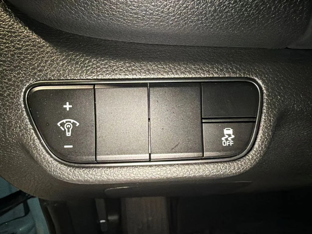 Used 2024 Pluton Blue/Black Roof Kia SX image 18