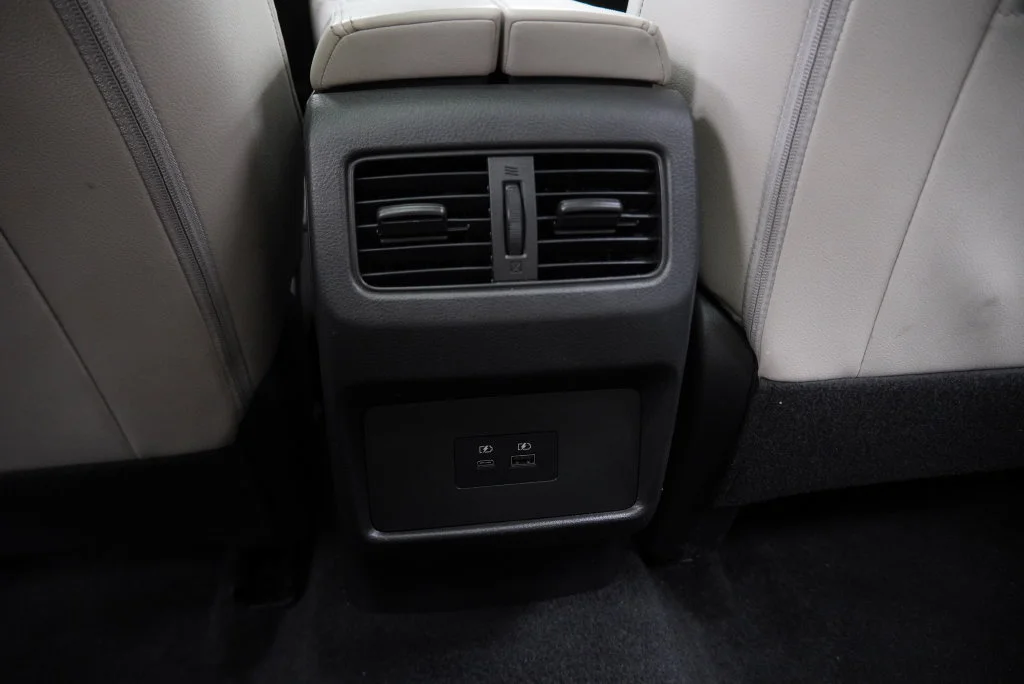 Used 2023 Pearl White Trico Nissan SL image 24