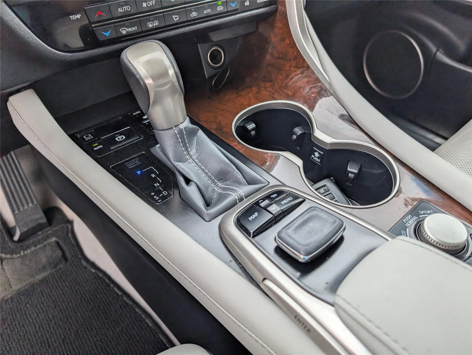 Used 2019 Nebula Gray Pearl Lexus RX 350 image 16